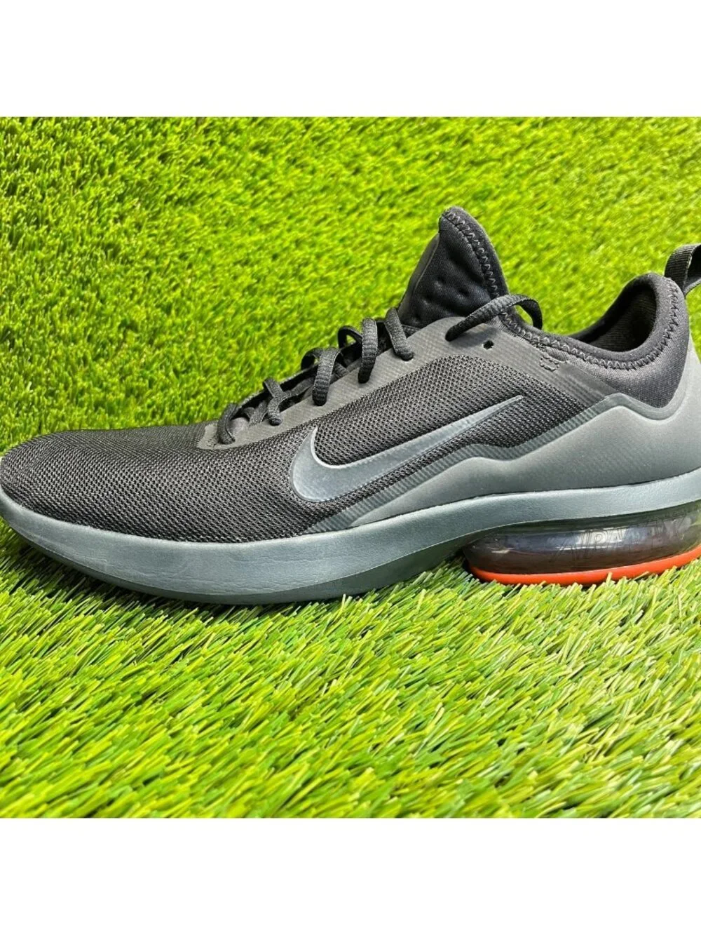 Nike Air Max Kantara Mens Size 10 Black Gray Athletic Running Shoes Sneakers